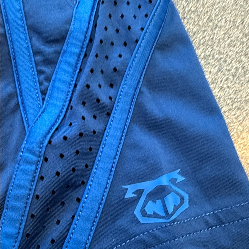 Nasty Pig Rugby Shorts Size Medium - Picture 2 of 5